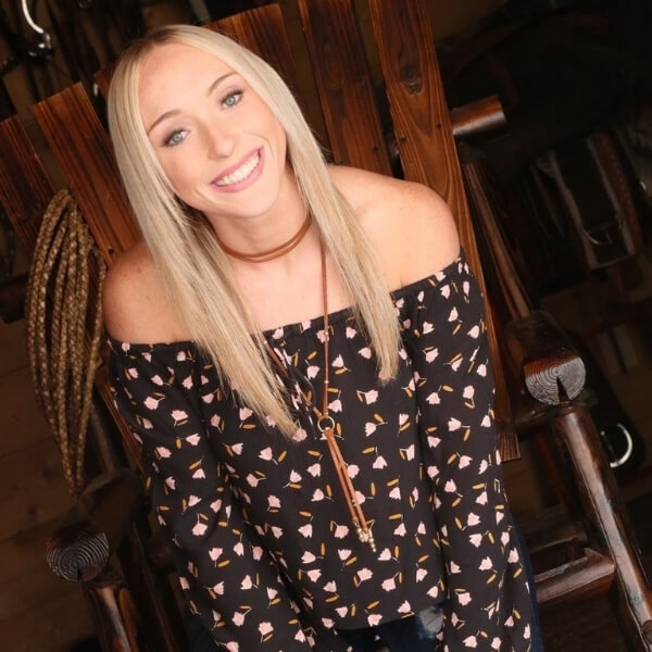 pinebrook - hannah veterinary assistant kambrie veterinary technician